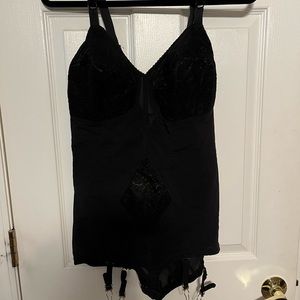 Rago girdle with garters